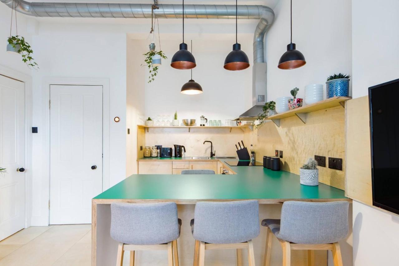 The Plywood Flat, Modern Style In A Traditional Tenement EDI Exteriér fotografie