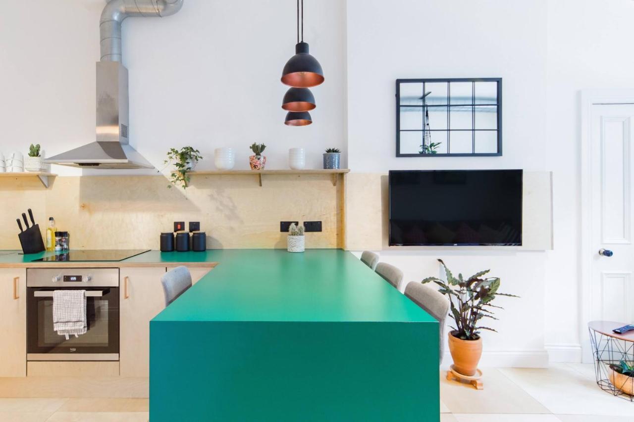 The Plywood Flat, Modern Style In A Traditional Tenement EDI Exteriér fotografie